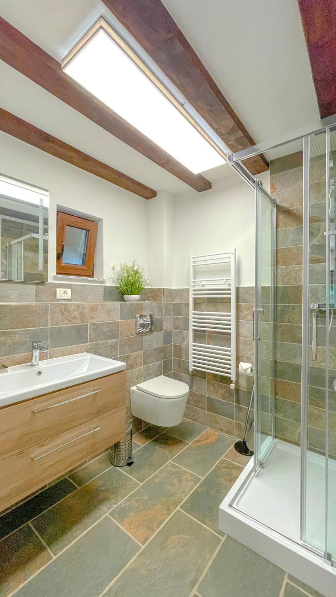 Vilux With Indoor Private Parking Apartment Brasov Luaran gambar