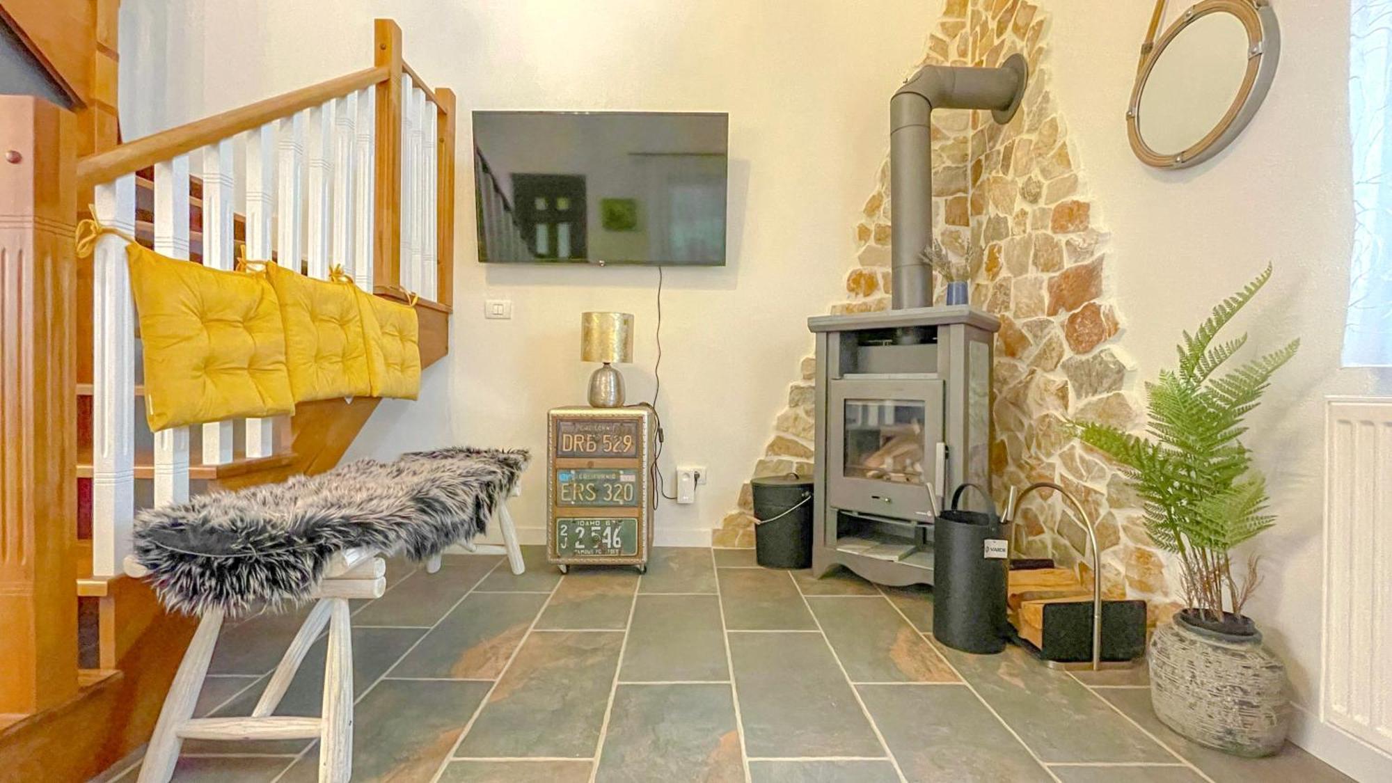 Vilux With Indoor Private Parking Apartment Brasov Luaran gambar